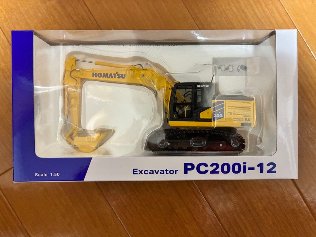 KOMATSU PC200i-12 ミニチュア掘削機 1/50