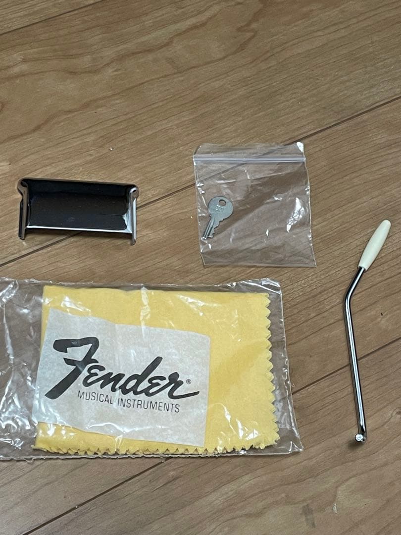 Fender USA American Vintage '57 リフレット済