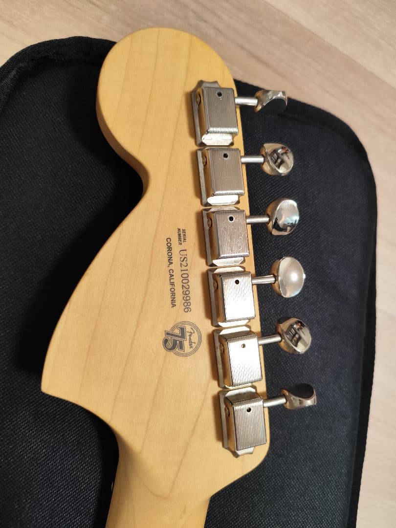 美品　FENDER American performer ストラトキャスター