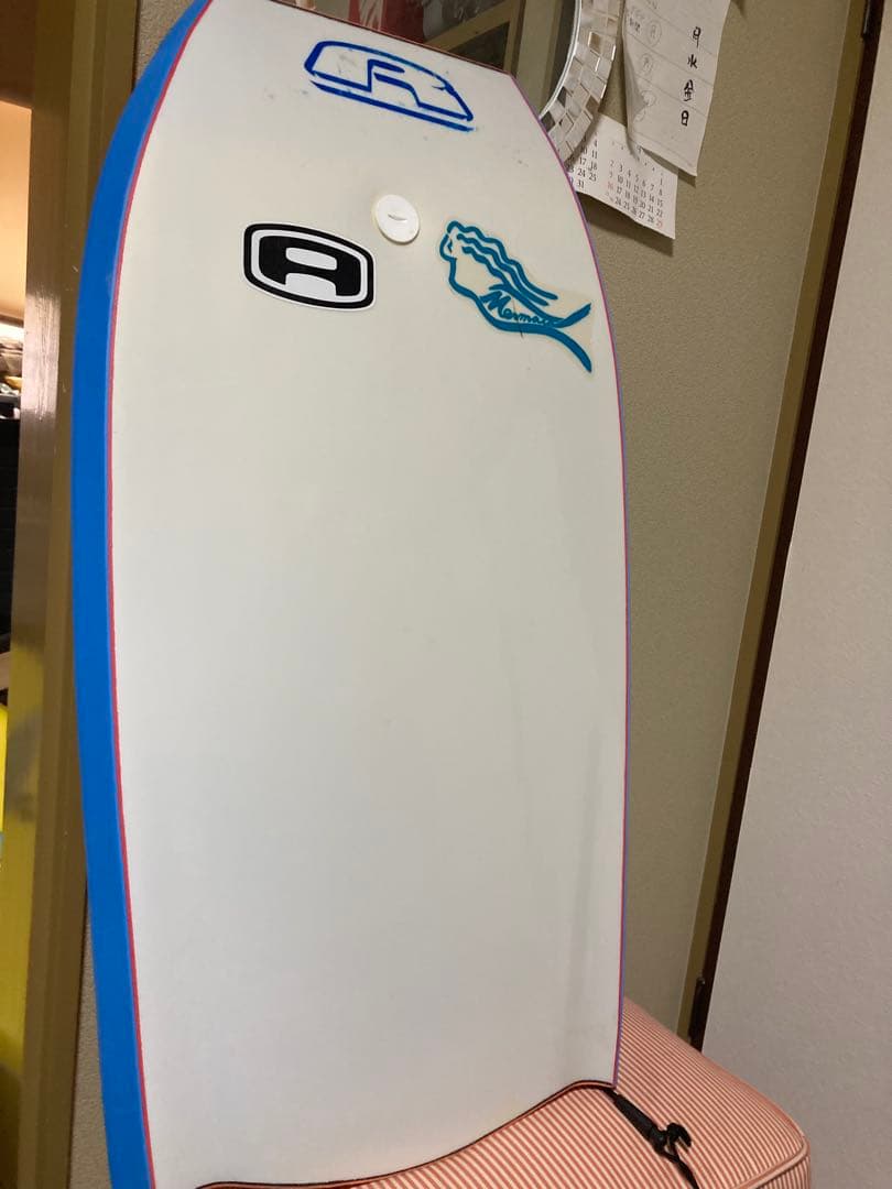 ボディーボードとフィンのセット