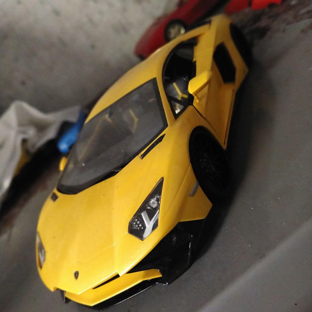 アオシマ1/24ランボルギーニアヴェンタドールSVプラモデル完成品