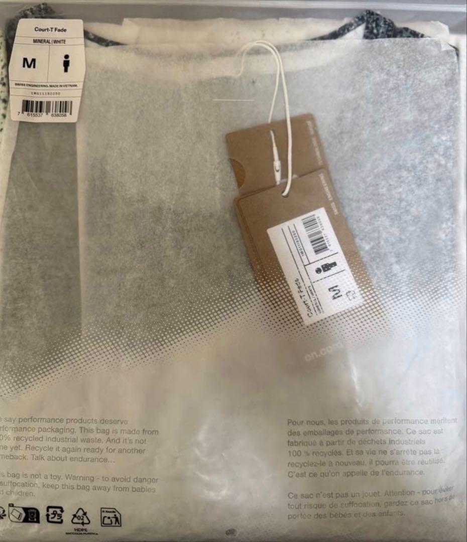 on メンズテニスウェア　M新品未使用　全豪モデル