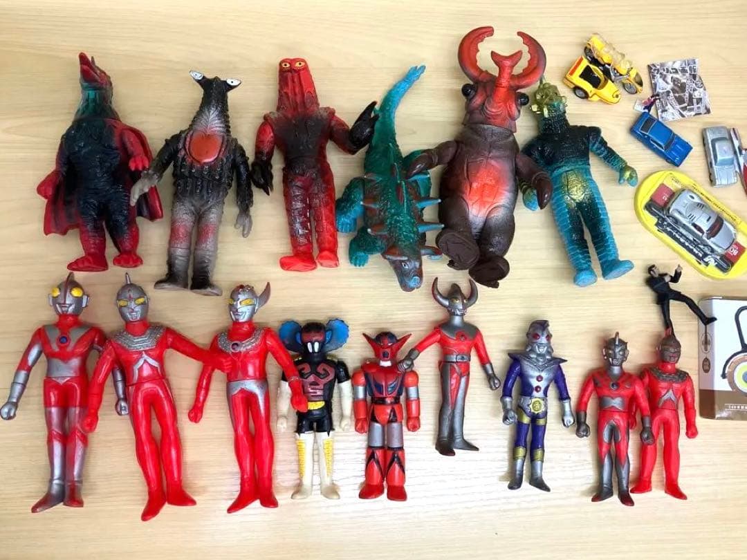 【ウルトラマン怪獣 】昭和レトロおまけつき