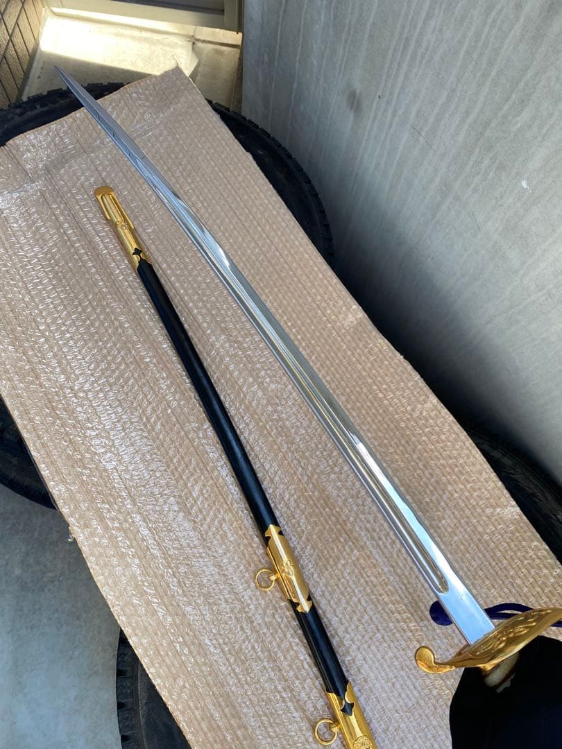 防衛大学校指揮刀？　儀礼長剣　模造刀　サーベル　軍刀