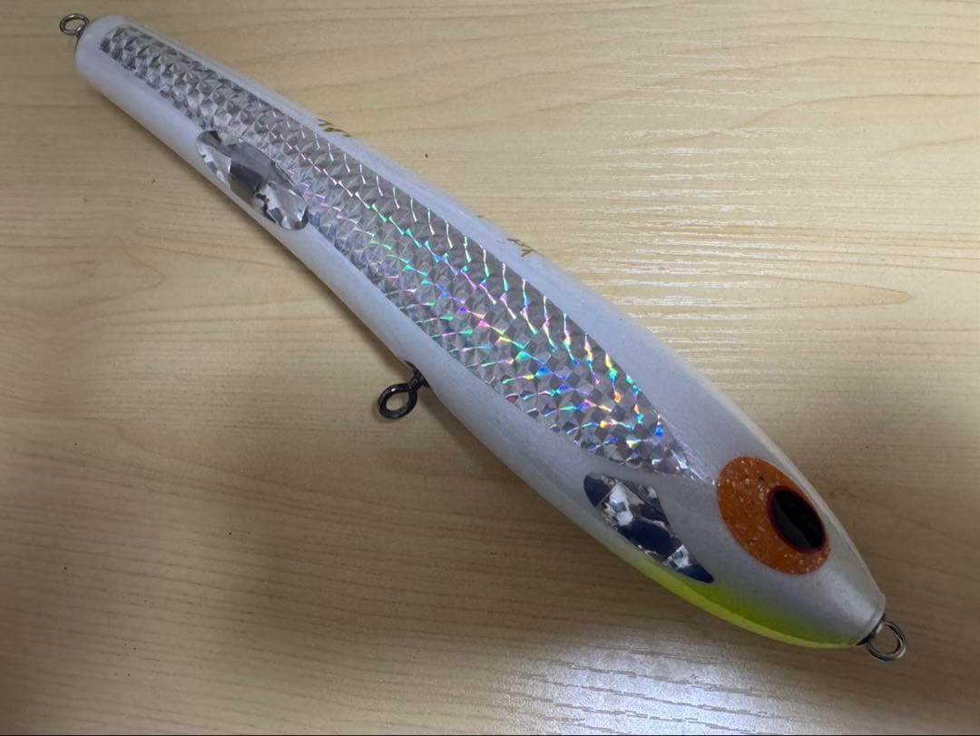 貝田ルアー　ツイスターF6