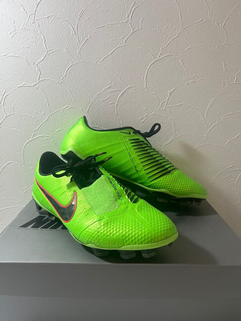 【美品】　ナイキ　ファントムヴェノム　FG 26cm 美品