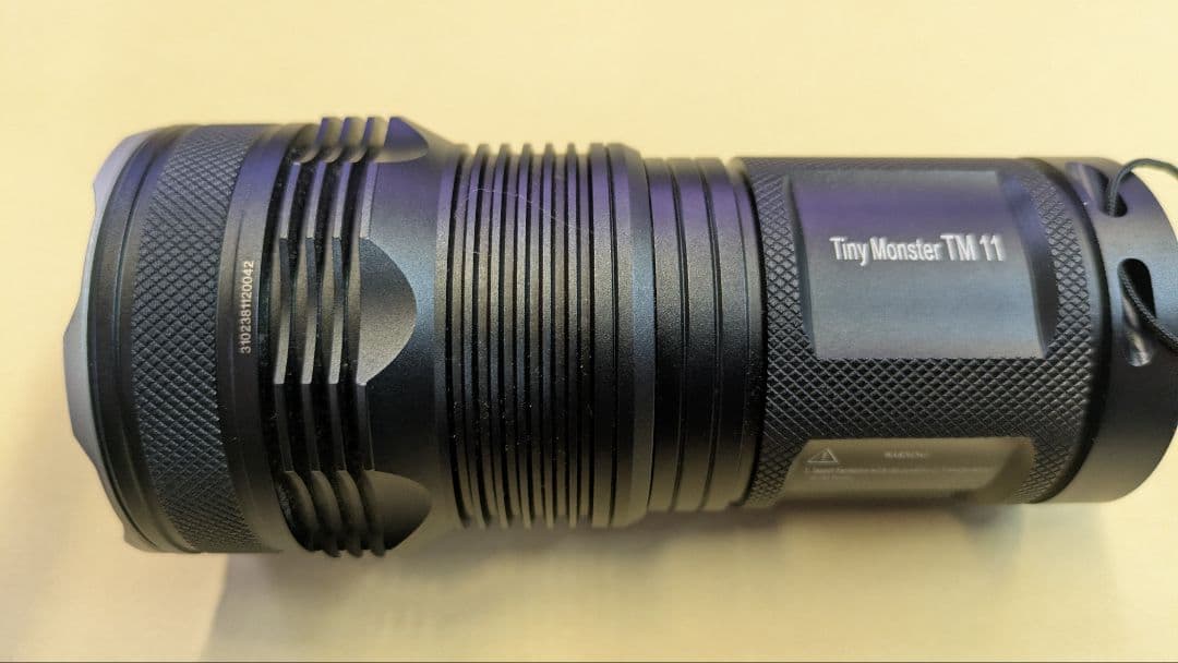 Tiny Monster TM 11 懐中電灯