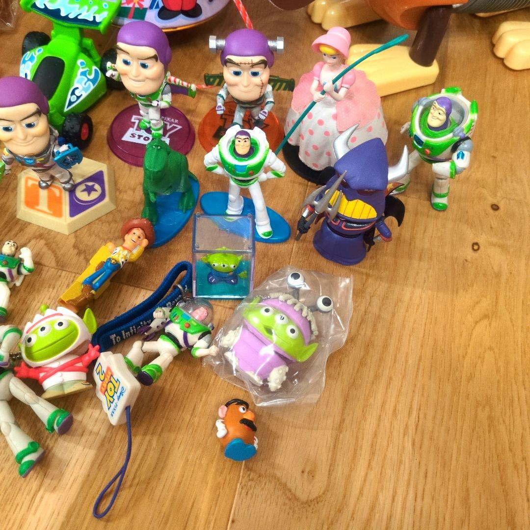 ディズニー　ピクサー　トイストーリー　ミスターインクレディブル　フィギュア
