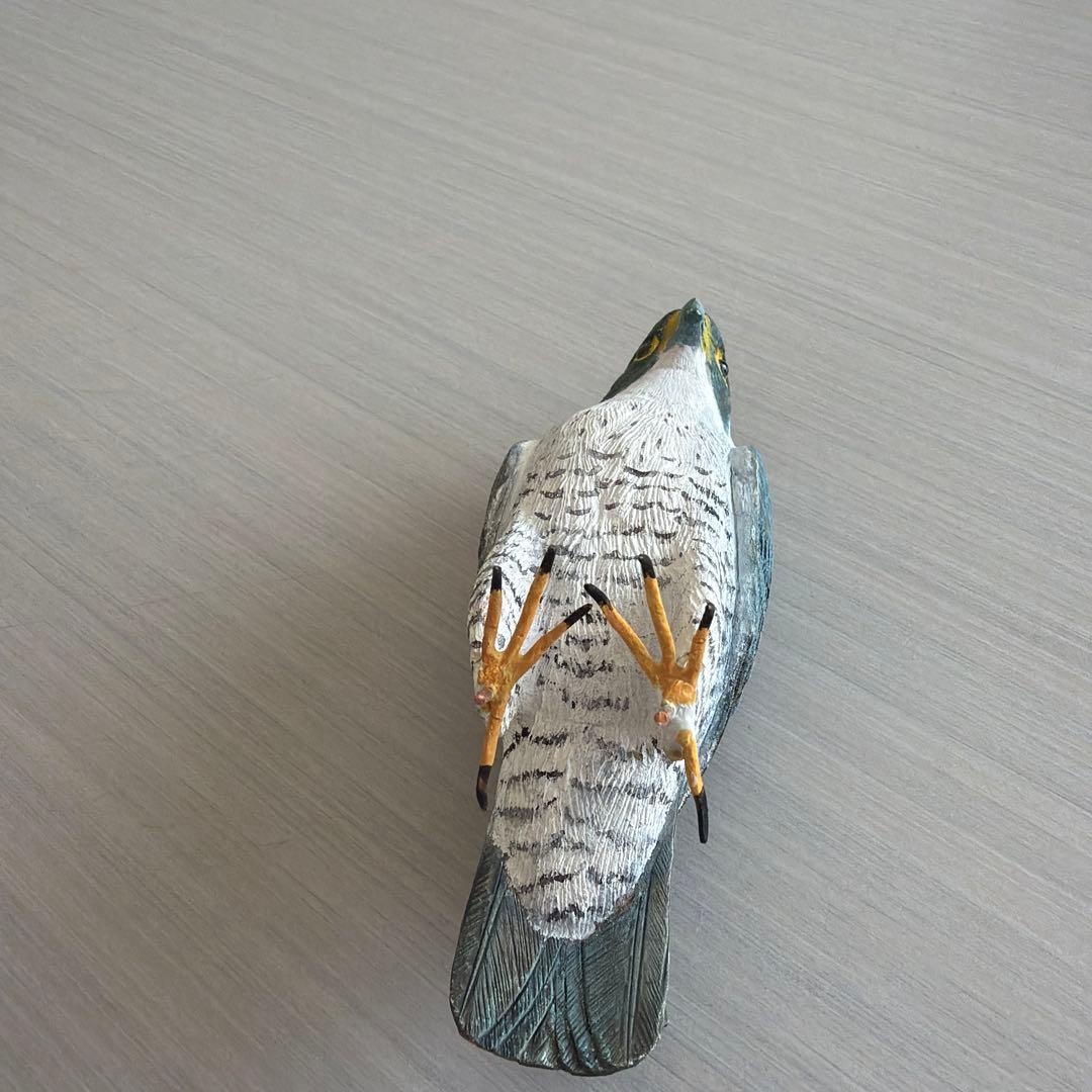 ハヤブサ (隼) 木彫りの野鳥　野鳥彫刻　バードカービング 　　　　　リアル野鳥