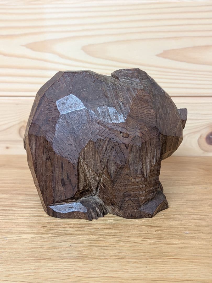 【八雲】木彫り熊 引間二郎 木歩 北海道 熊彫 八雲エイト