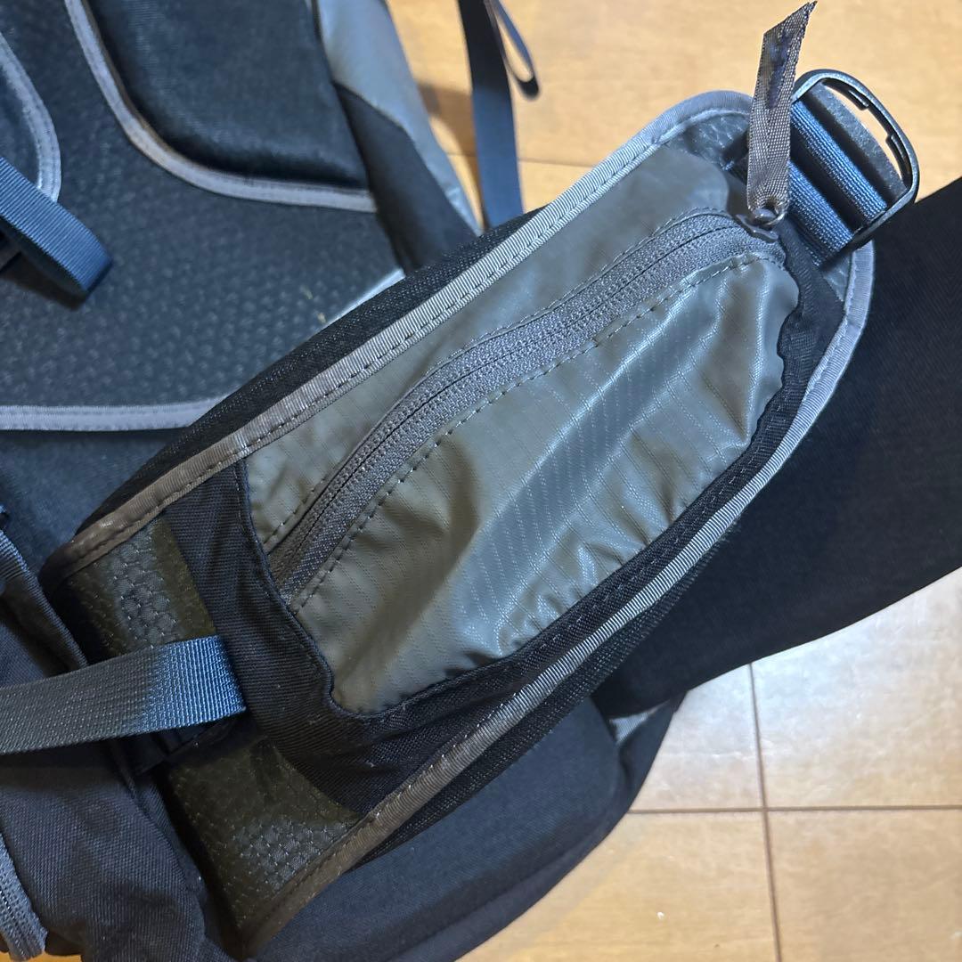 Burton ak バックパック　20L