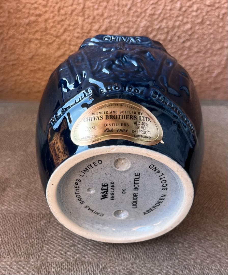 シーバス　ロイヤルサルート21年　陶器ボトル　巾着・箱付