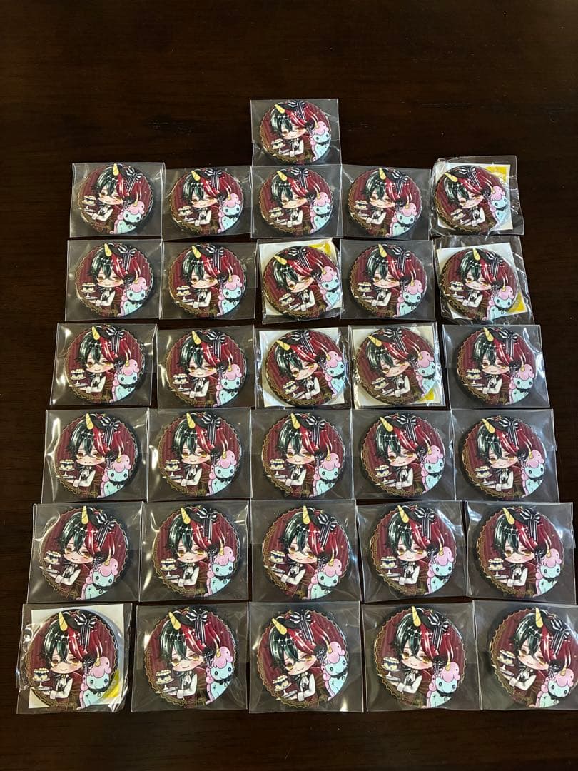 悪魔執事と黒い猫 あかねこ ルカス サンリオ 缶バッジ