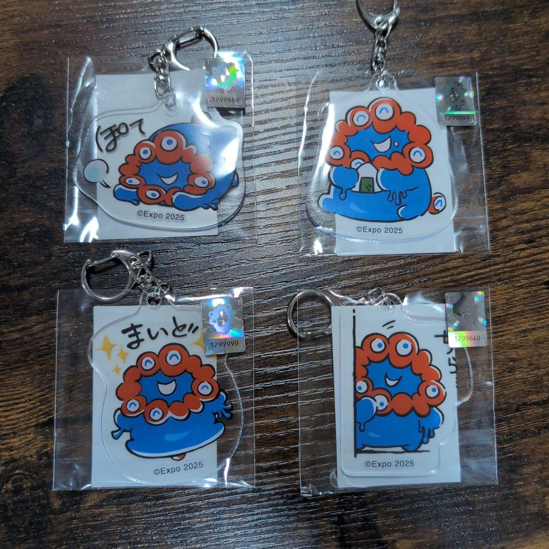 もっちりミャクミャク　アクリルキーホルダー　アクキー