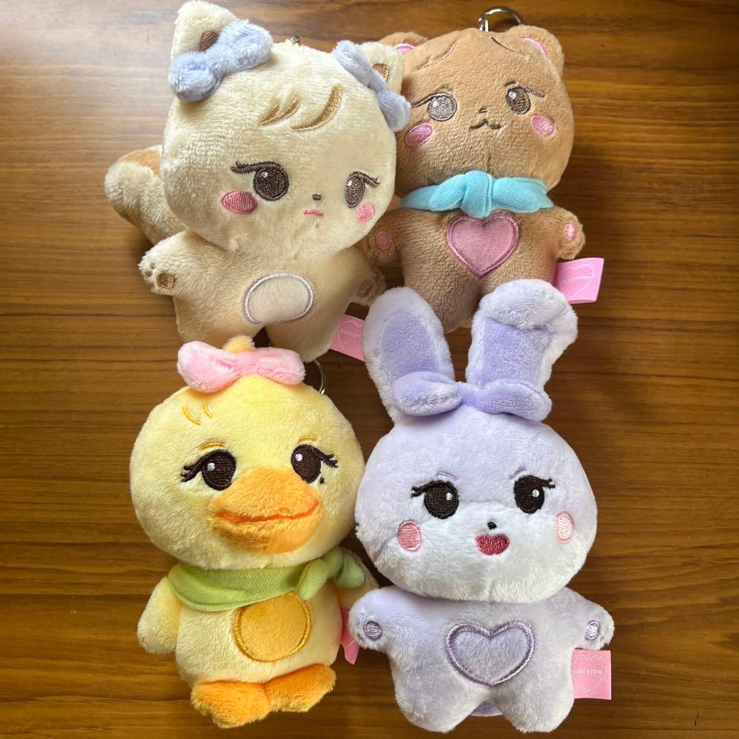 公式BLACKPINK ぬいぐるみキーホルダー