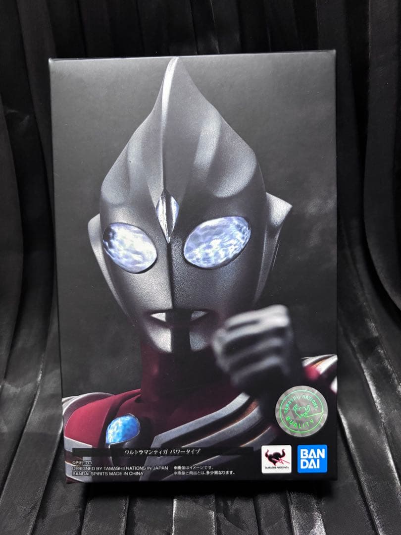 フィギュアーツ 真骨彫製法 ウルトラマンティガ パワータイプ　新品