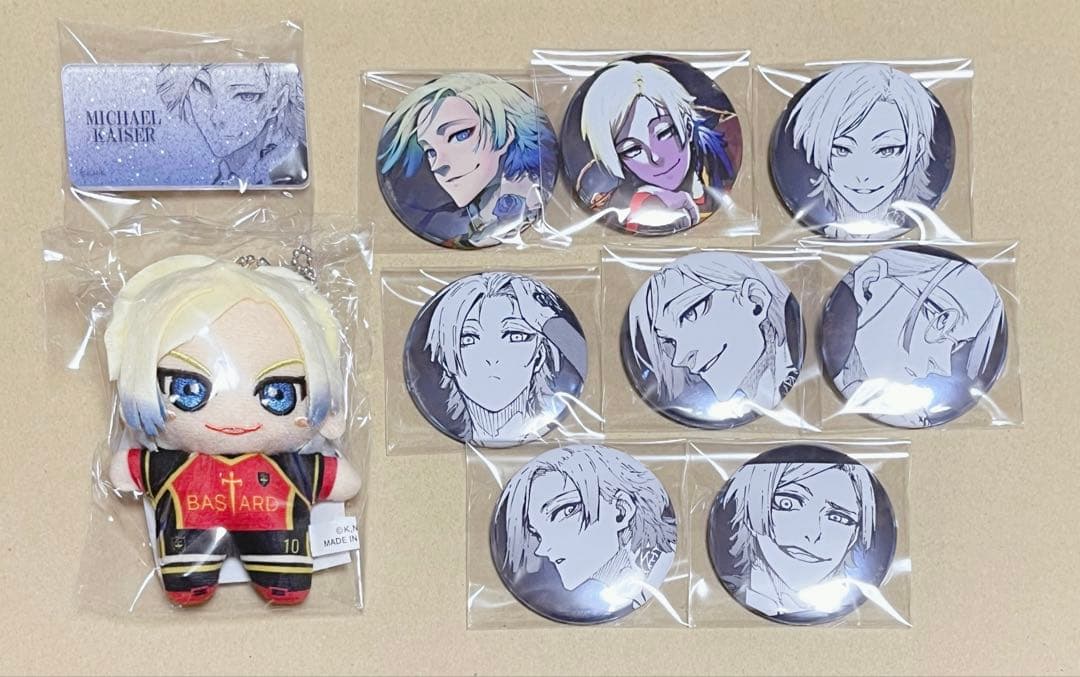 ブルーロック カイザー ぬいぐるみ 缶バッジ
