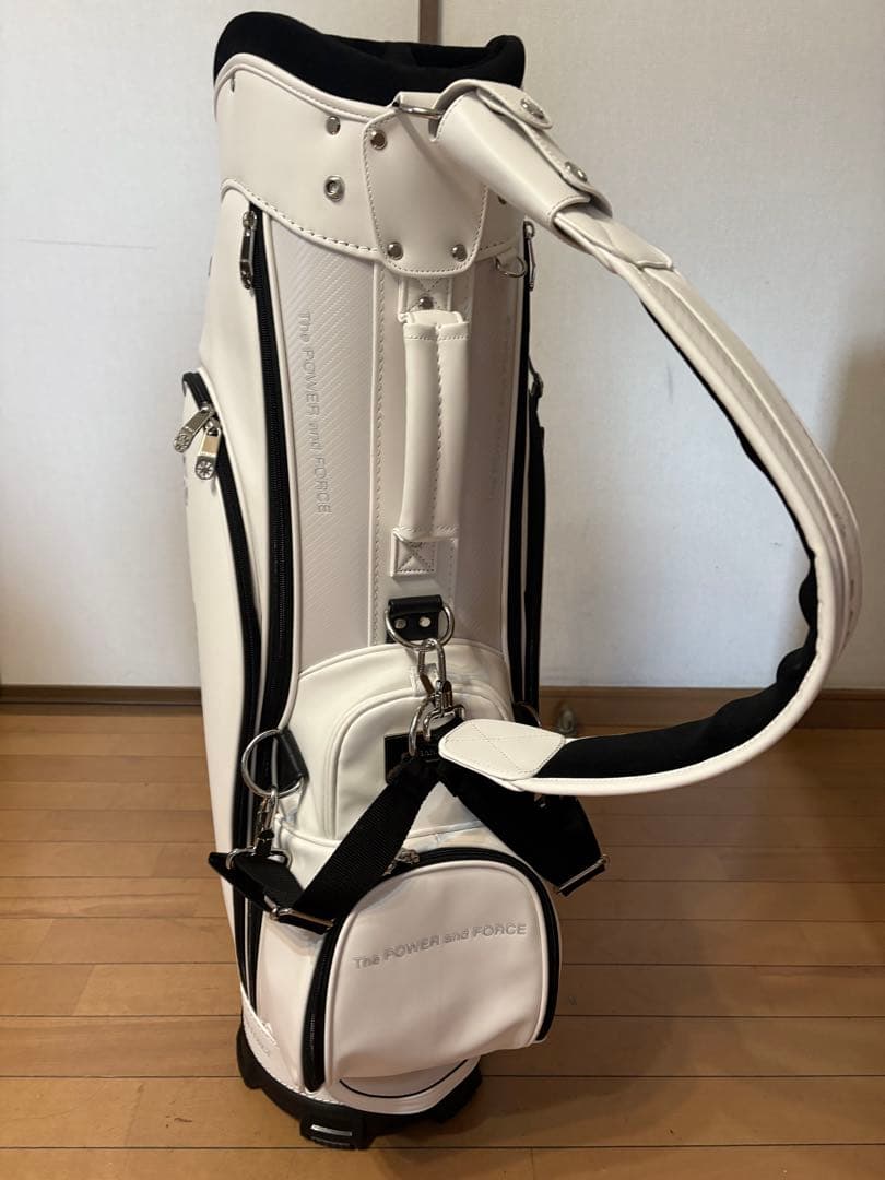 極美品　3点式　Bandel ゴルフバッグ・キャディバッグ　バンデル