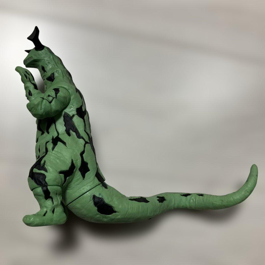 エレキング　ソフビ　サンプル？中国バンダイ？