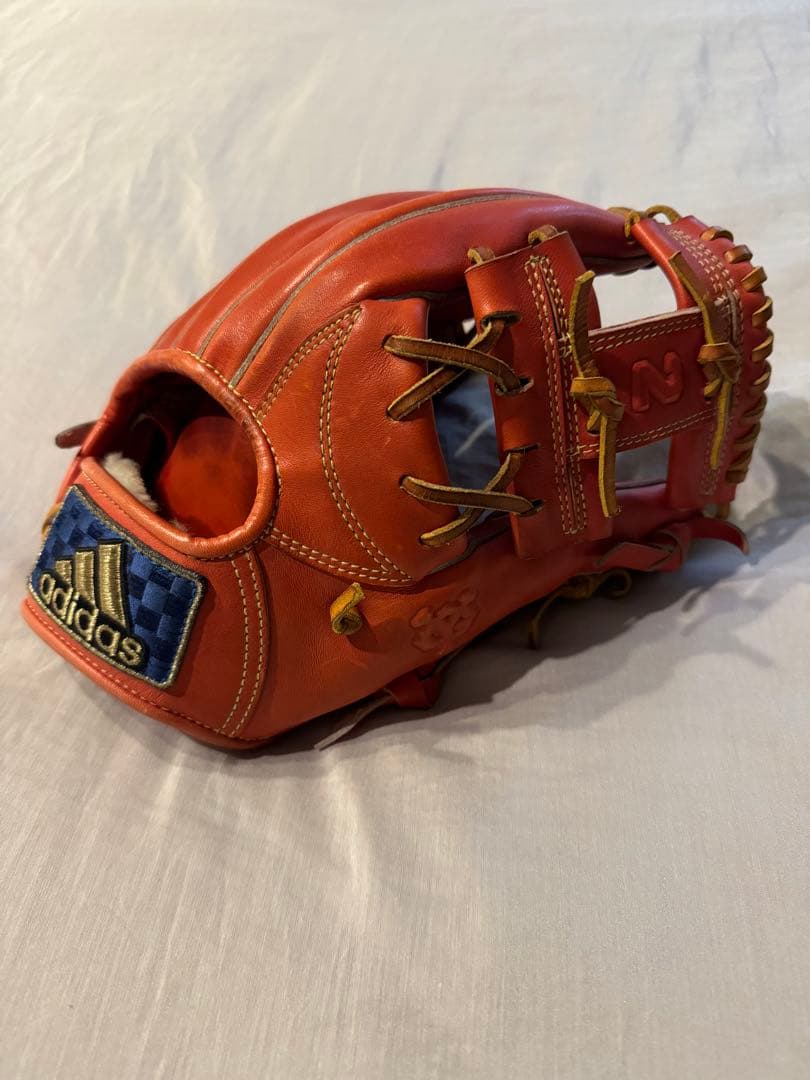 井端　グローブ