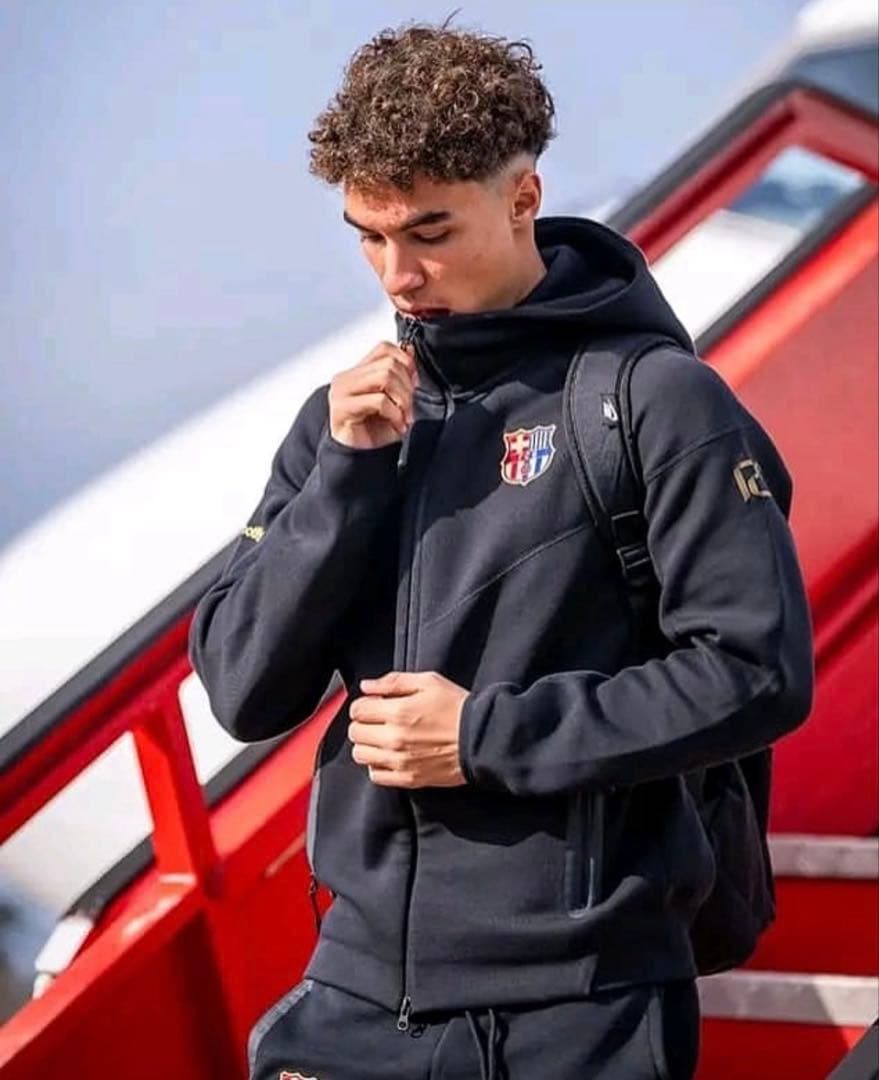 【日本未発売】NIKE tech fleece Barcelona XL