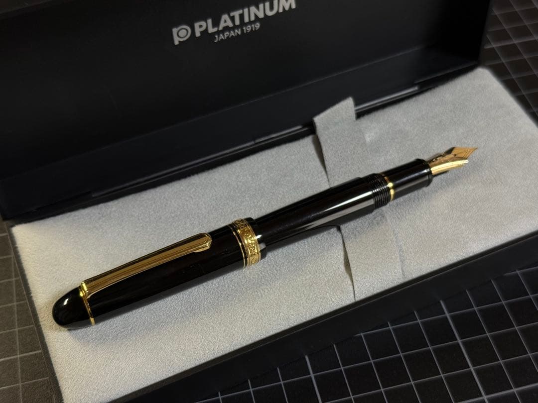 PLATINUM 万年筆 3776 センチュリー　SF