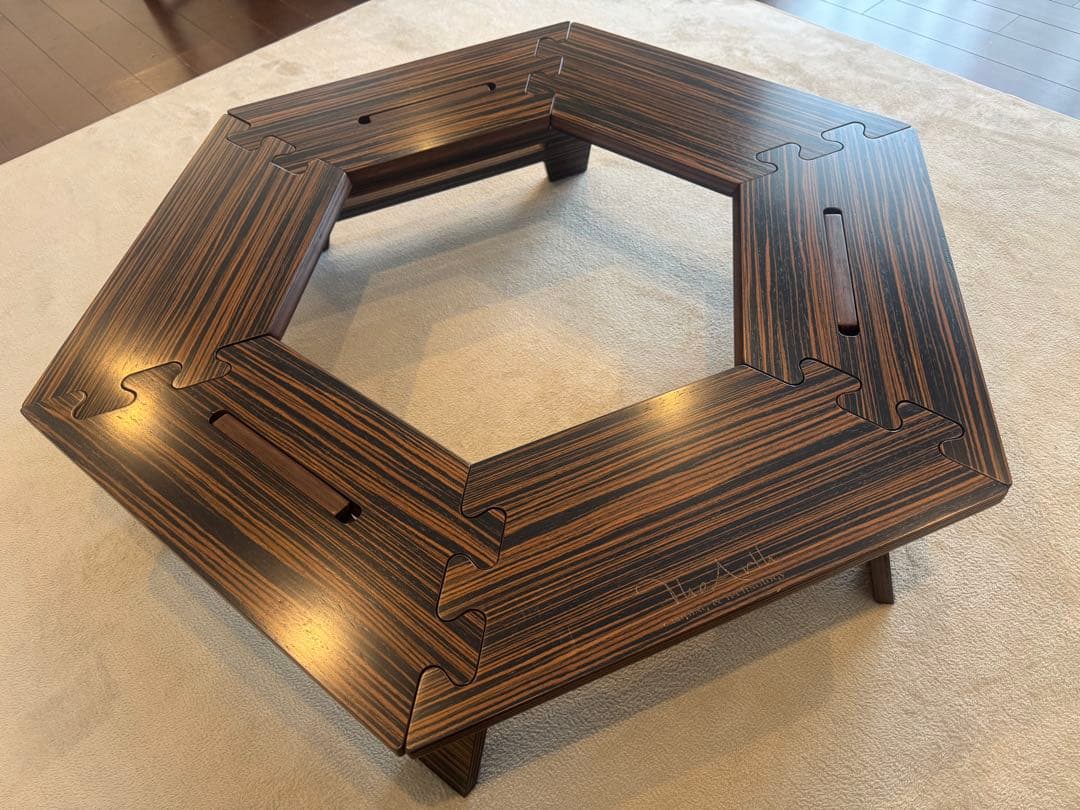 The Arth 黒しま次郎 ヘキサテーブル