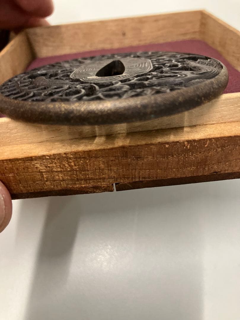 武具 刀 鉄鍔 透かし鍔 江戸時代 無銘 日本刀 刀装具 骨董品 美品 鐔