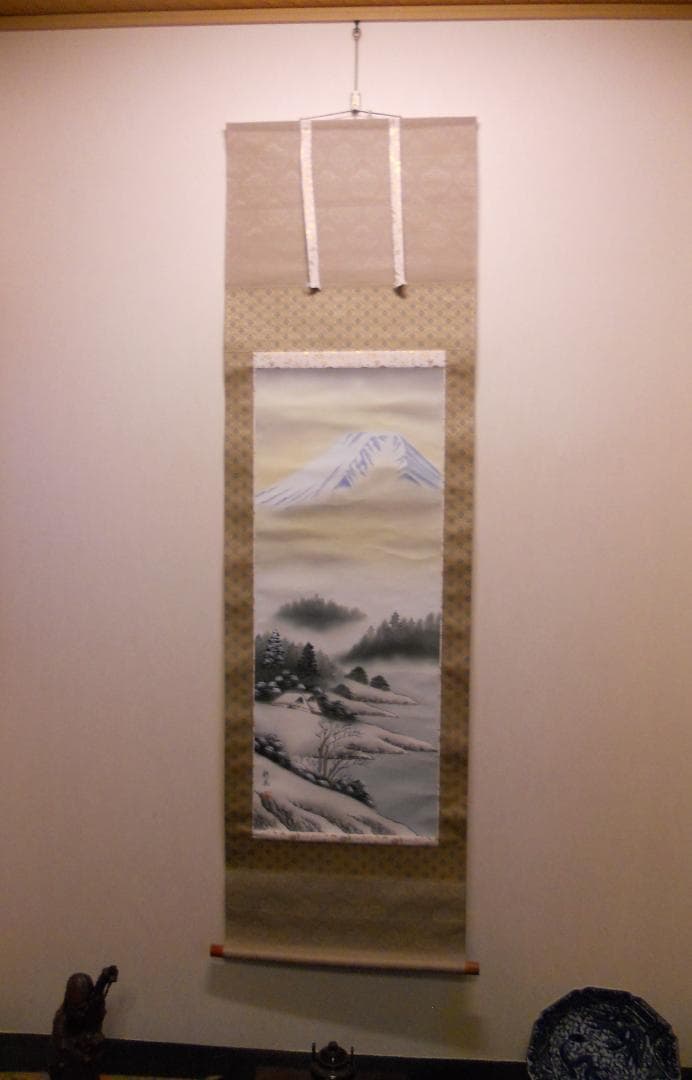 掛け軸 静苑 富士山水 絹本 希少 軸装 茶道具 掛軸 美品 です。