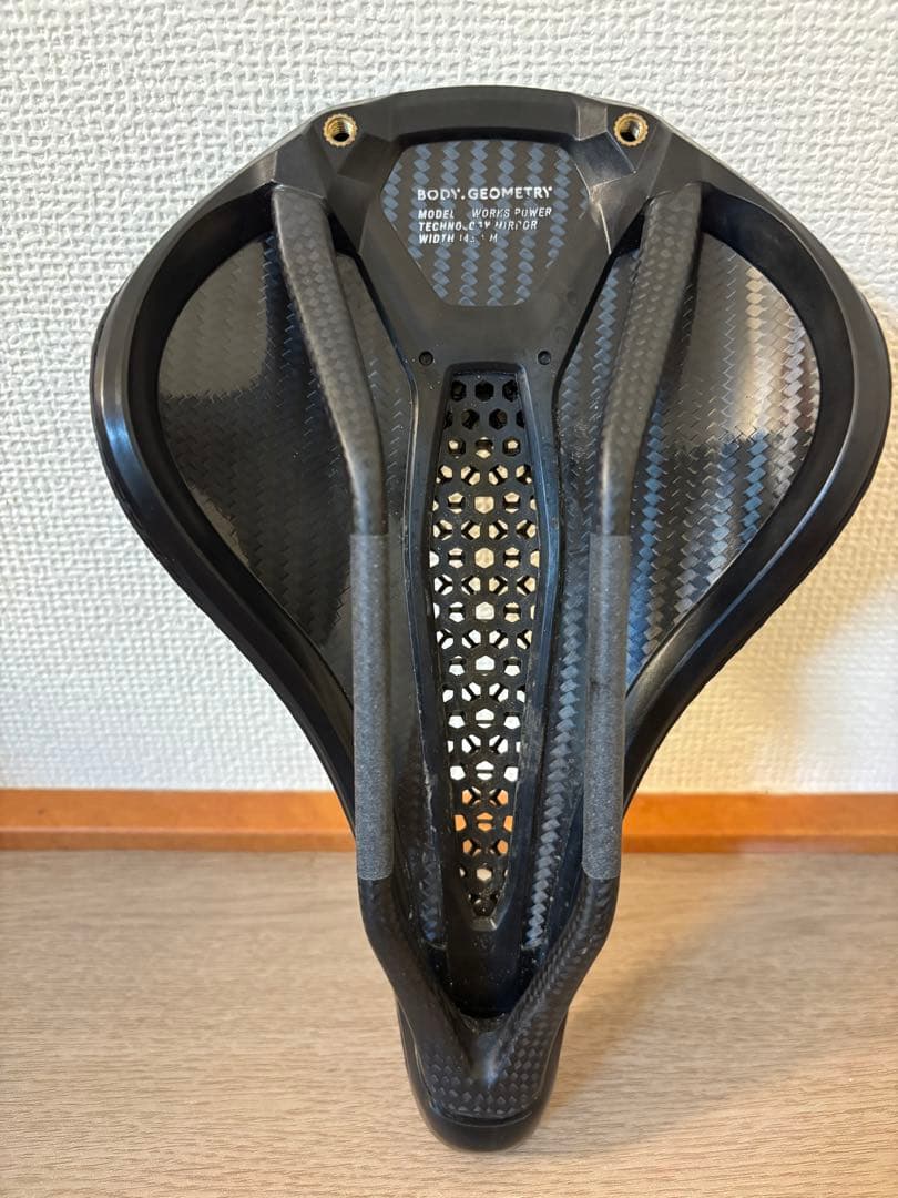 S-WORKS POWER WITH MIRRORサドル143mmカーボンレール