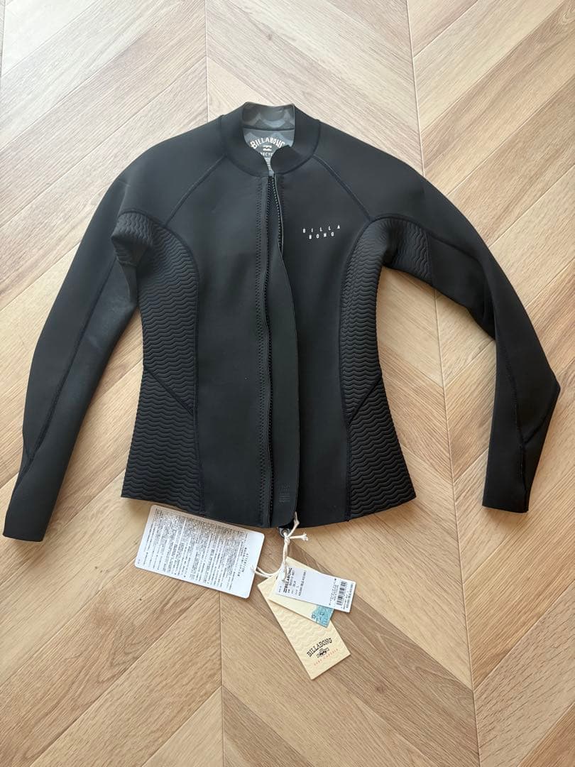 BILLABONG タッパー ブラック Lサイズ（レディース）