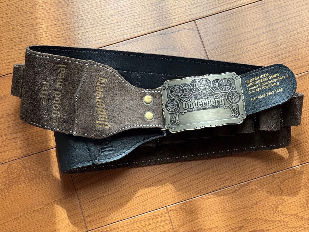 ウンダーベルグ ガンベルト ディスプレイ用 Underberg Gun Belt