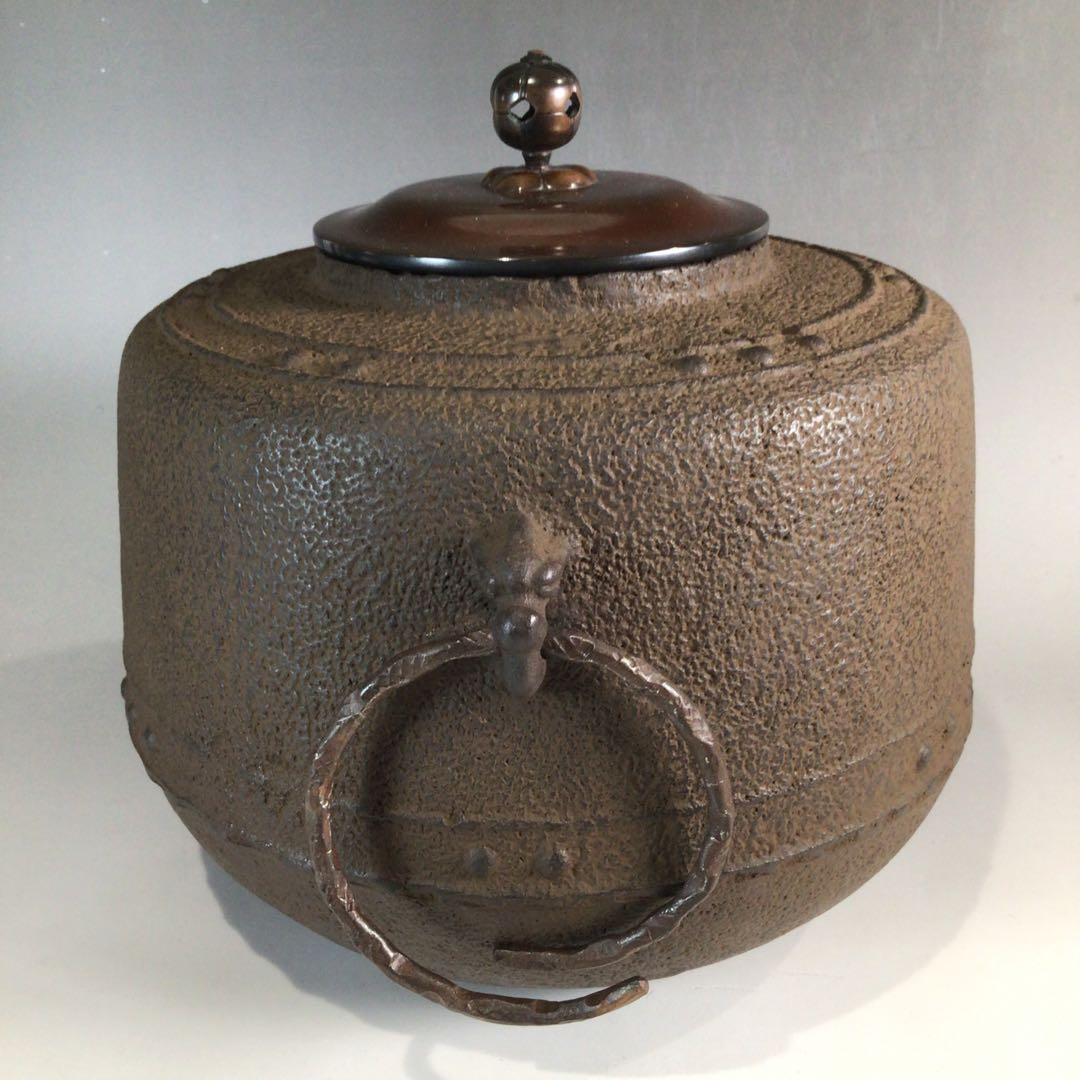 Ｐ１４２　茶釜　『十二代　和田美之助造』『万代屋釜』　共箱　茶道具