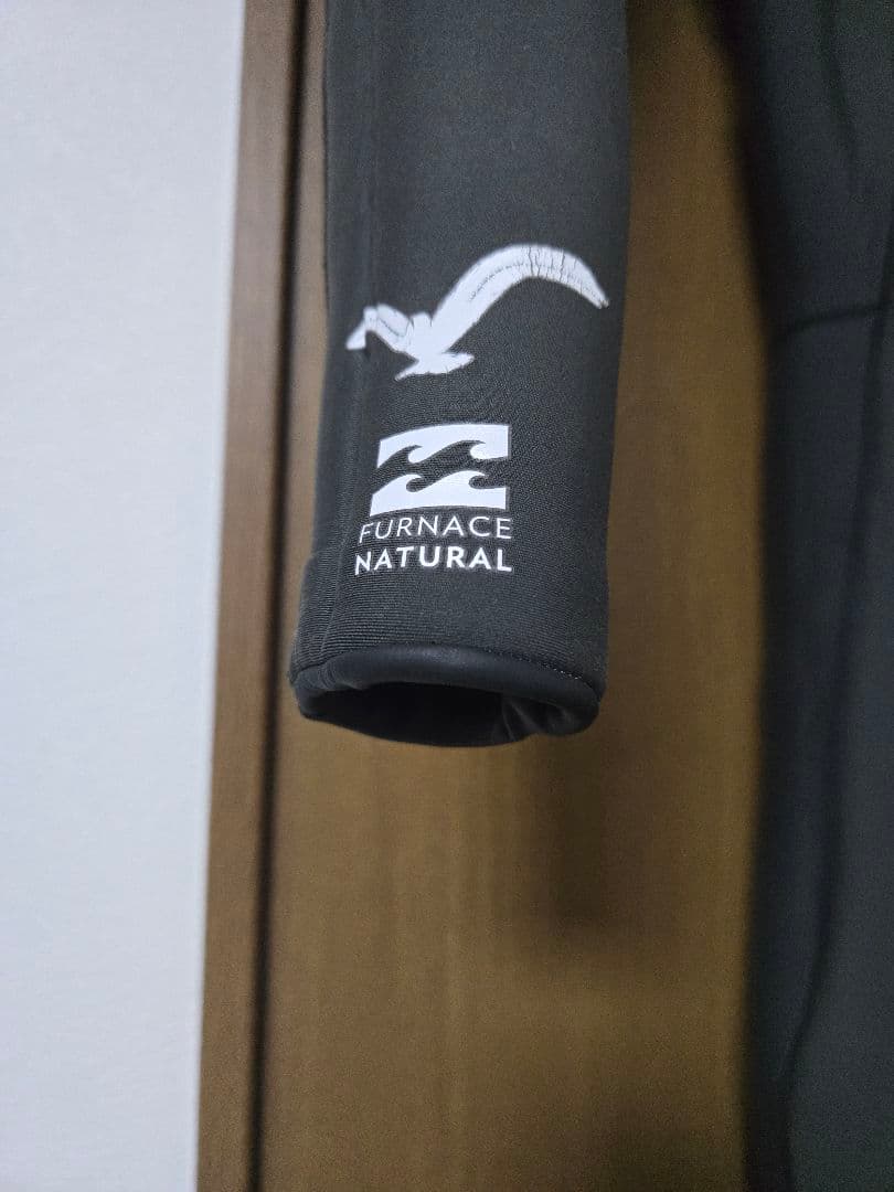 Billabong セミドライ　5mm 吊しLサイズ