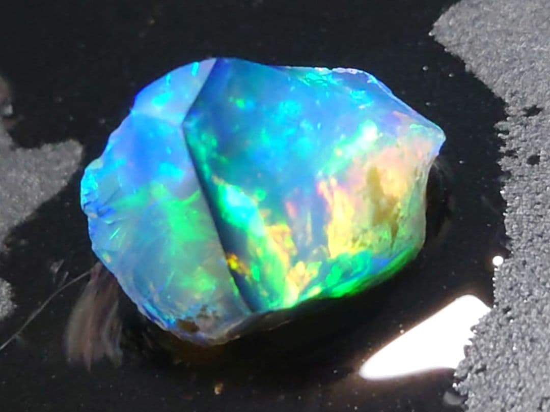 エチオピア　ウェロ産　チョーク　オパール　原石　鉱物標本