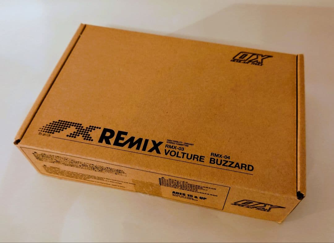 非正規　トランスフォーマー 　カセットロン「ヴォルチャー　バザード」２種セット