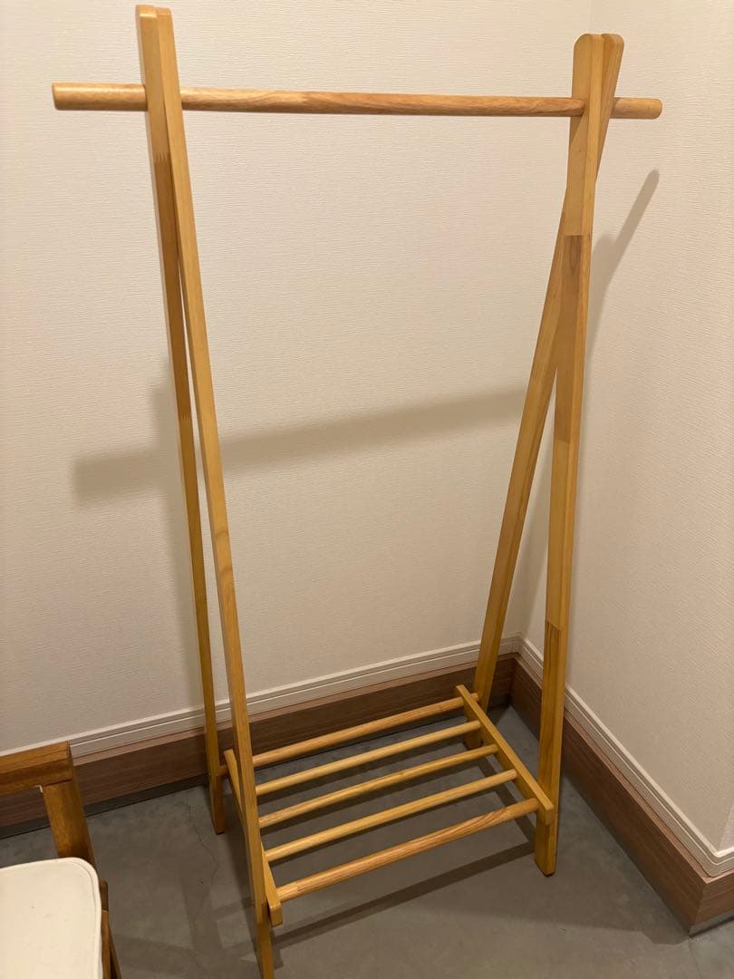 【未使用】木製ハンガーラック 衣類収納 ナチュラル 北欧風 2024年
