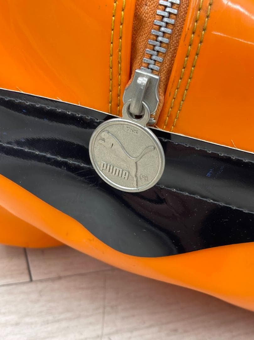 昭和レトロ PUMA ボストンバッグ オレンジ エナメルバッグ 金属ロゴマーク