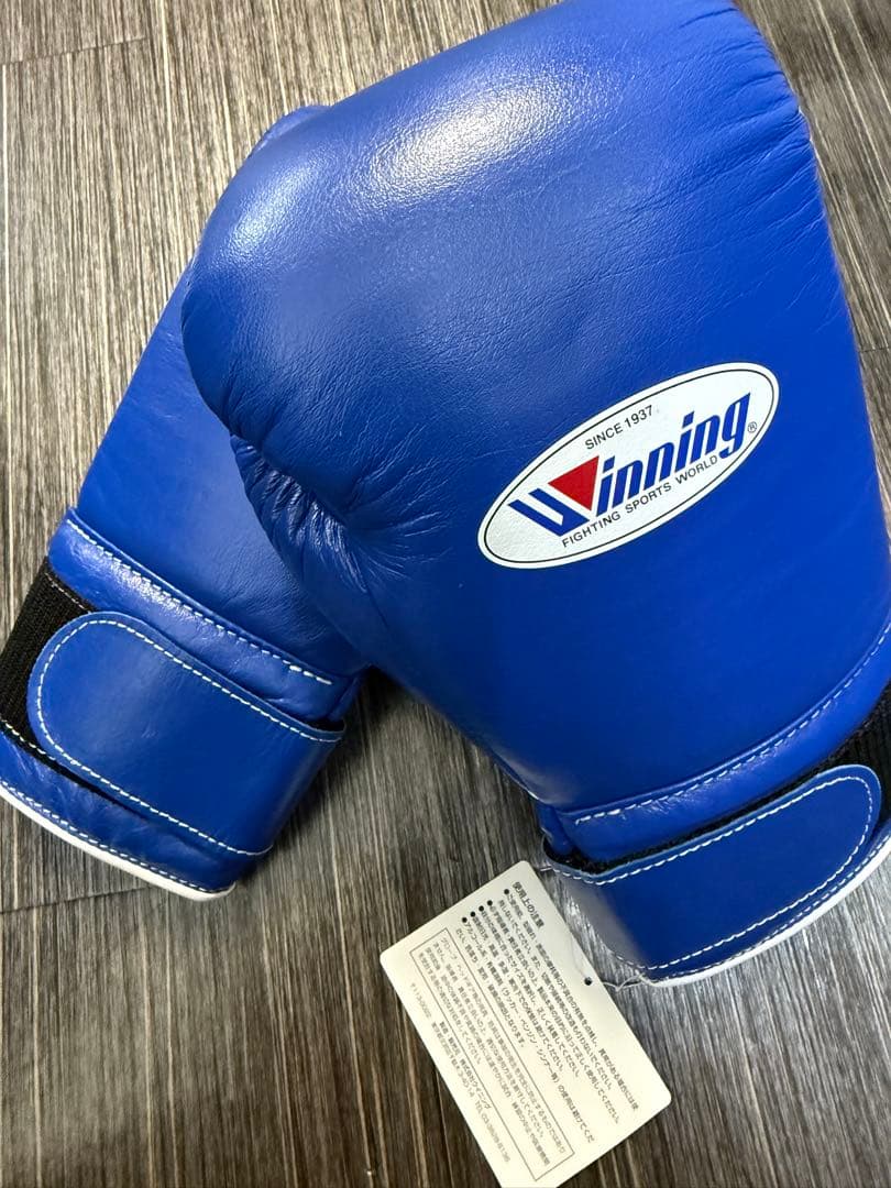 Winning ボクシンググローブ 14 oz ブルー
