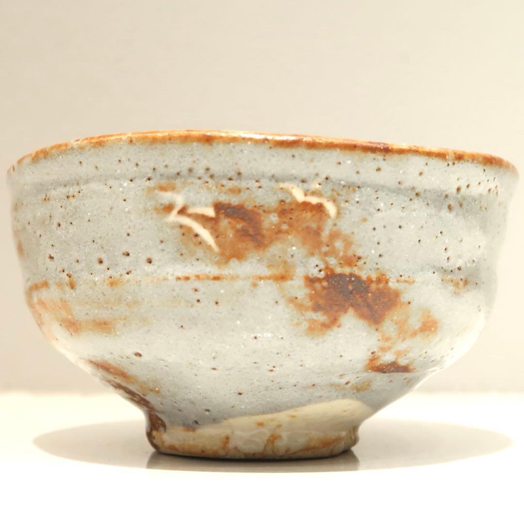 【茶道具】加藤芳右衛門作　鼠志野茶碗