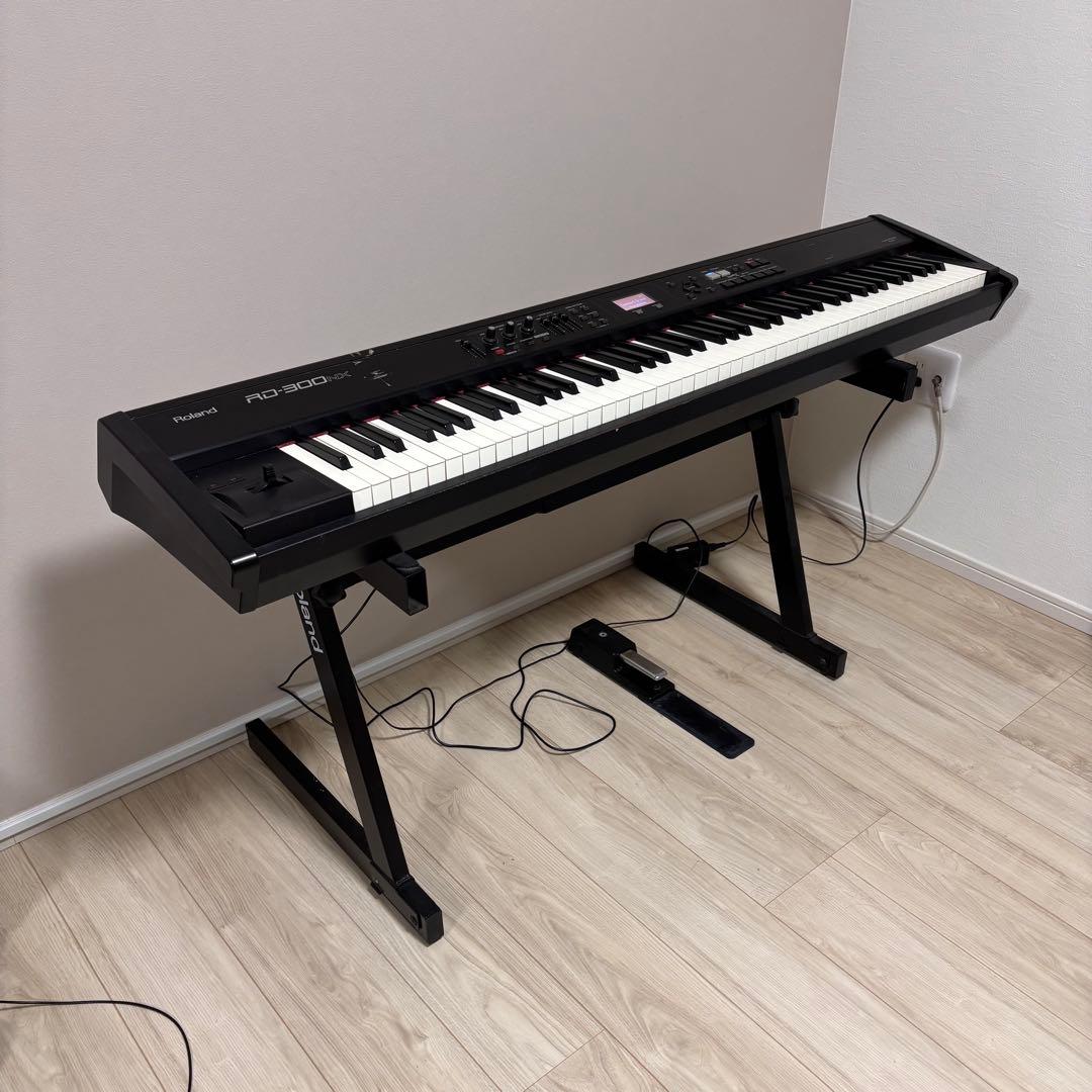 Roland RD-300NX ステージピアノ　2015年製