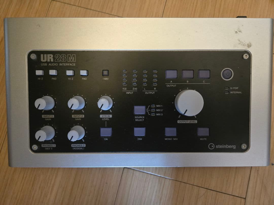 Steinberg UR28M USBオーディオインターフェイス