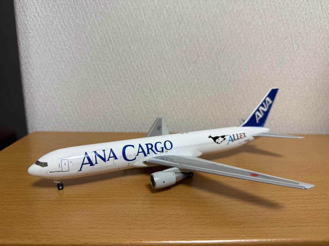 航空機・ヘリコプター ANA Cargo Boeing 767-300BCF 1/200