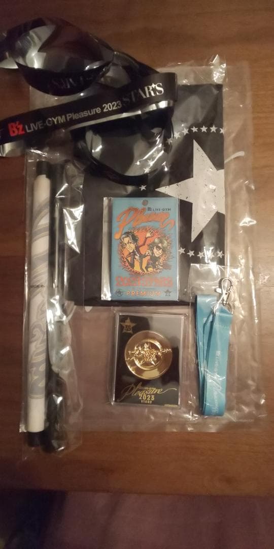 B'z LIVE Pleasure 2023-STARS プレミアム席限定グッズ