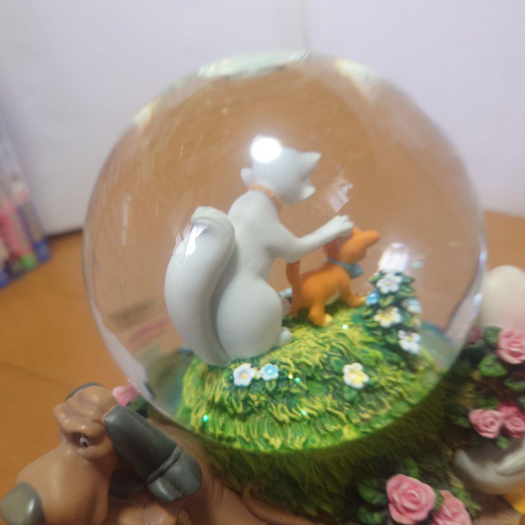 ディズニー　おしゃれキャットスノーグローブ