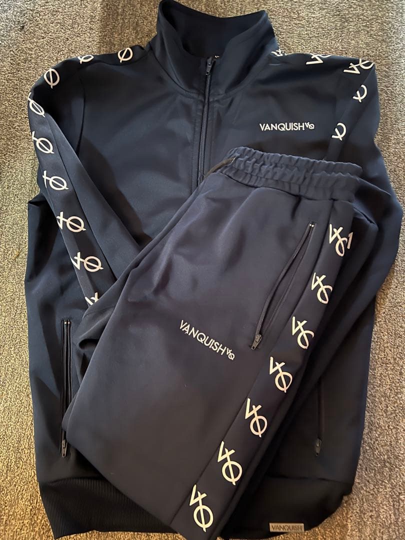 VQ fitness セットアップ　ジャージ