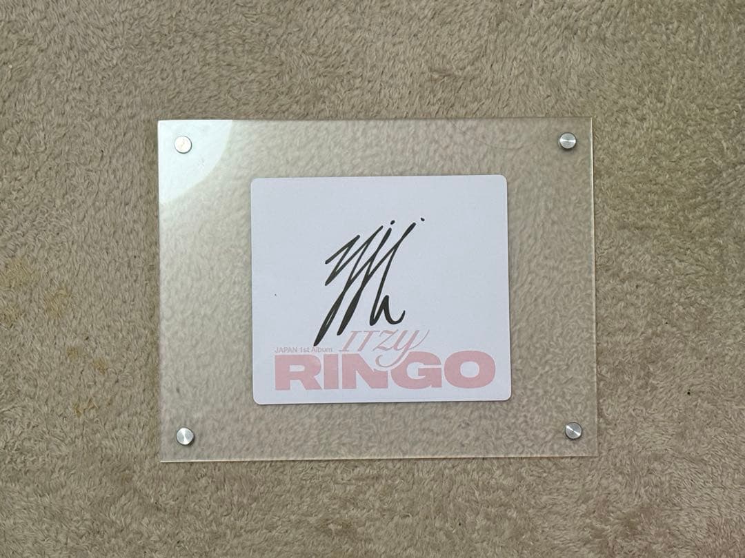 ITZY RINGO リュジン直筆サイン入り