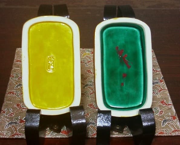 京焼・清水焼　清閑寺窯　杉田祥平作　干支巳　鈴木宗保書付　香合　共箱。