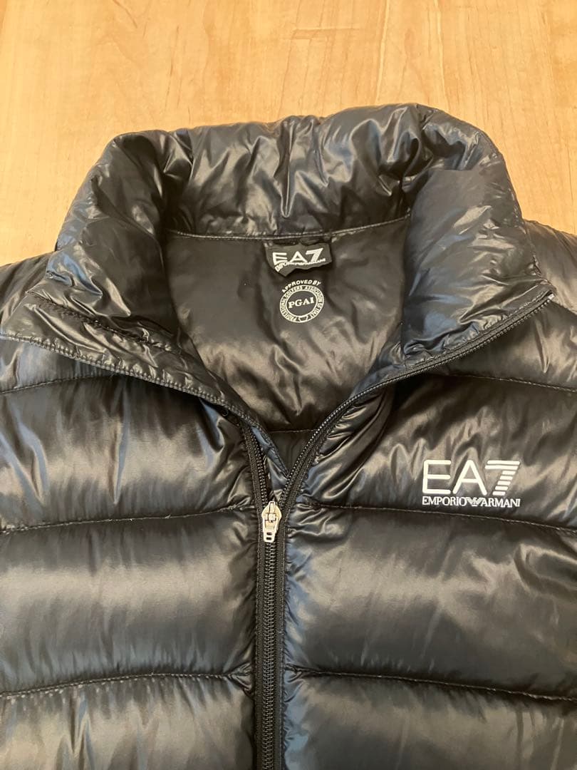 EMPORIO ARMANI EA7・アルマーニ・ダウンベスト・メンズM・黒