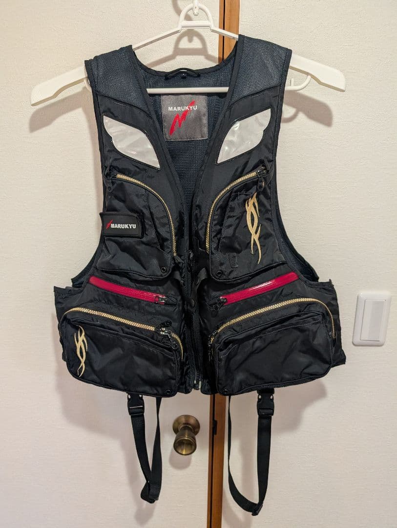 マルキュー MARUKYU フィッシングベスト 黒 マルキユー